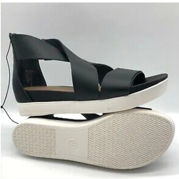 Universal Thread Women's Hummingbird Ankle Strap Sandals - Picture 7 of 7